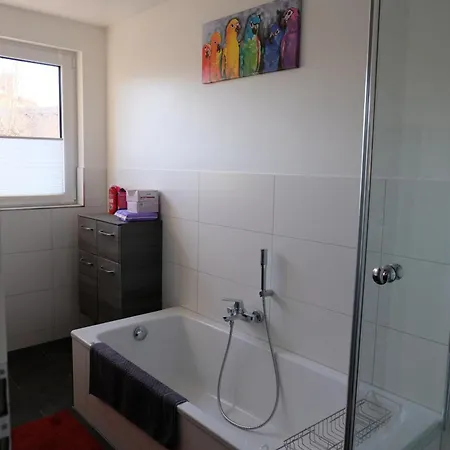 Ruhige Ortsrandlage 2 Homestay Kiel
